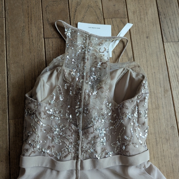 Morilee Madeline Gardner Beige And Silver Sequin Halter Mini Dress Size 4 - Picture 7 of 7